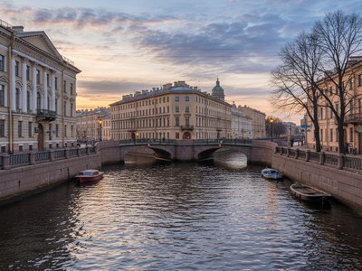 Прогулка на катере по Крюкову каналу