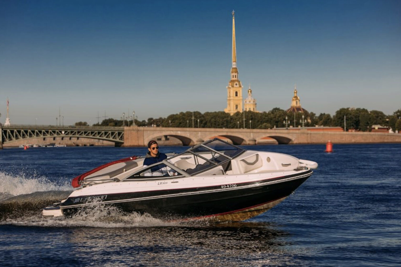Катер Франц — прокат в Петербурге