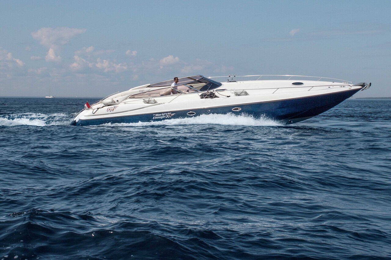 Катер Сансикер Sunseeker 48 — аренда катера с капитаном