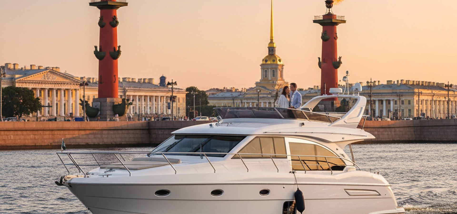 Премиум катер длиной 14 метров на Большой Неве у Стрелки Васильевского острова