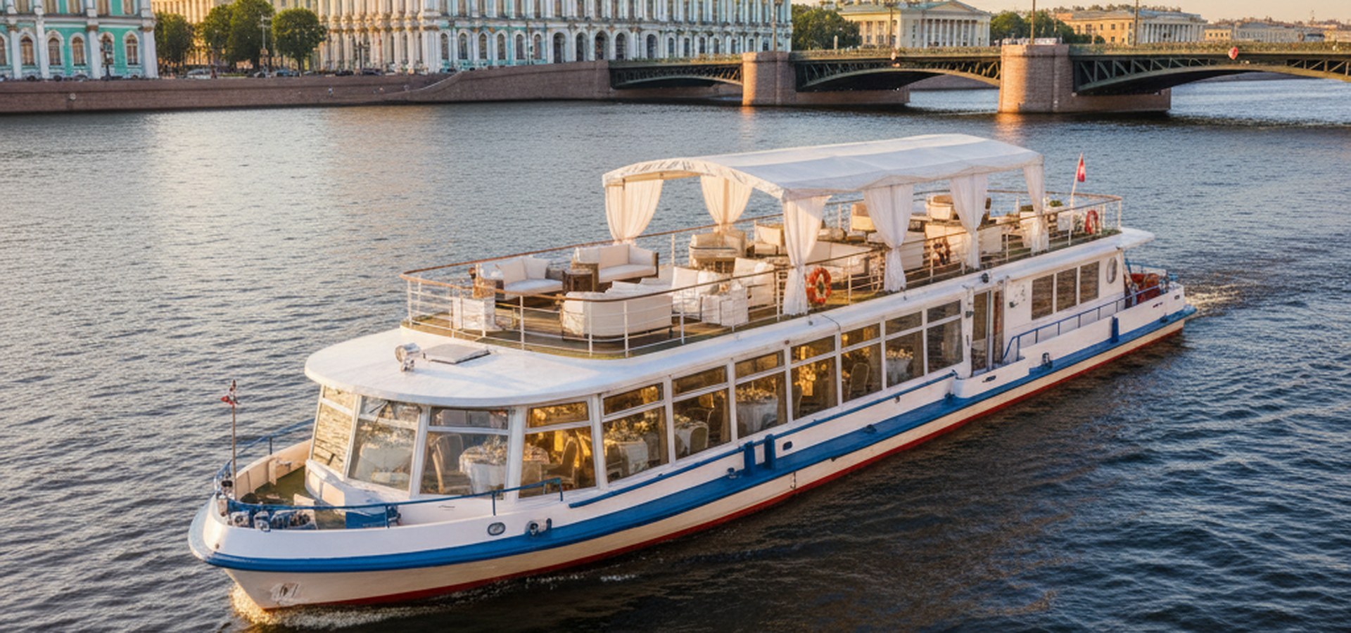 Двухпалубный теплоход на 70 гостей на Большой Неве в Петербурге